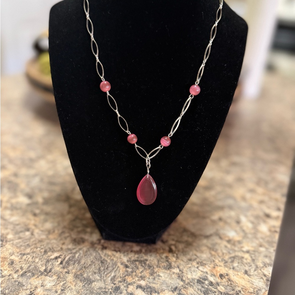 Elegant Pink Teardrop Necklace